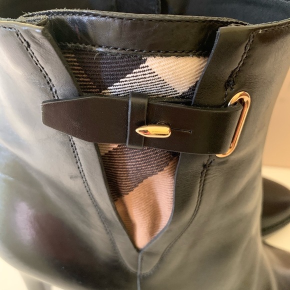 Burberry Black leather Boots Nova Check accent slight platform Eur 40 UK 7 US 9 - Picture 9 of 14